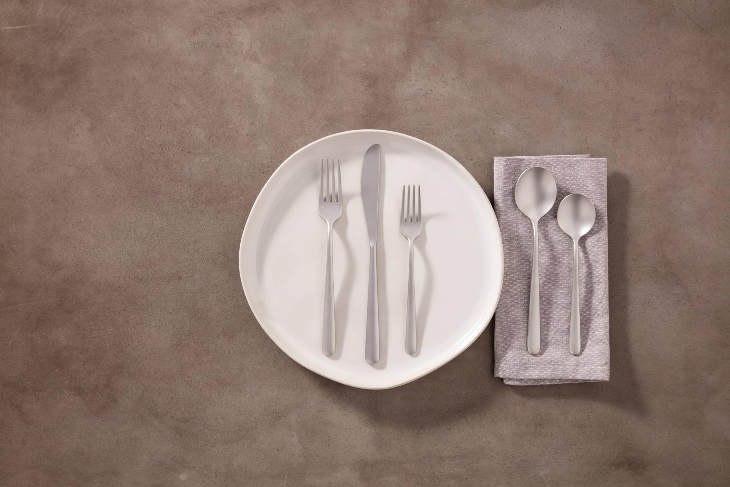 Amazon.com | Cambridge 304420CNB12DS Lorenn Sand 20-Piece Flatware